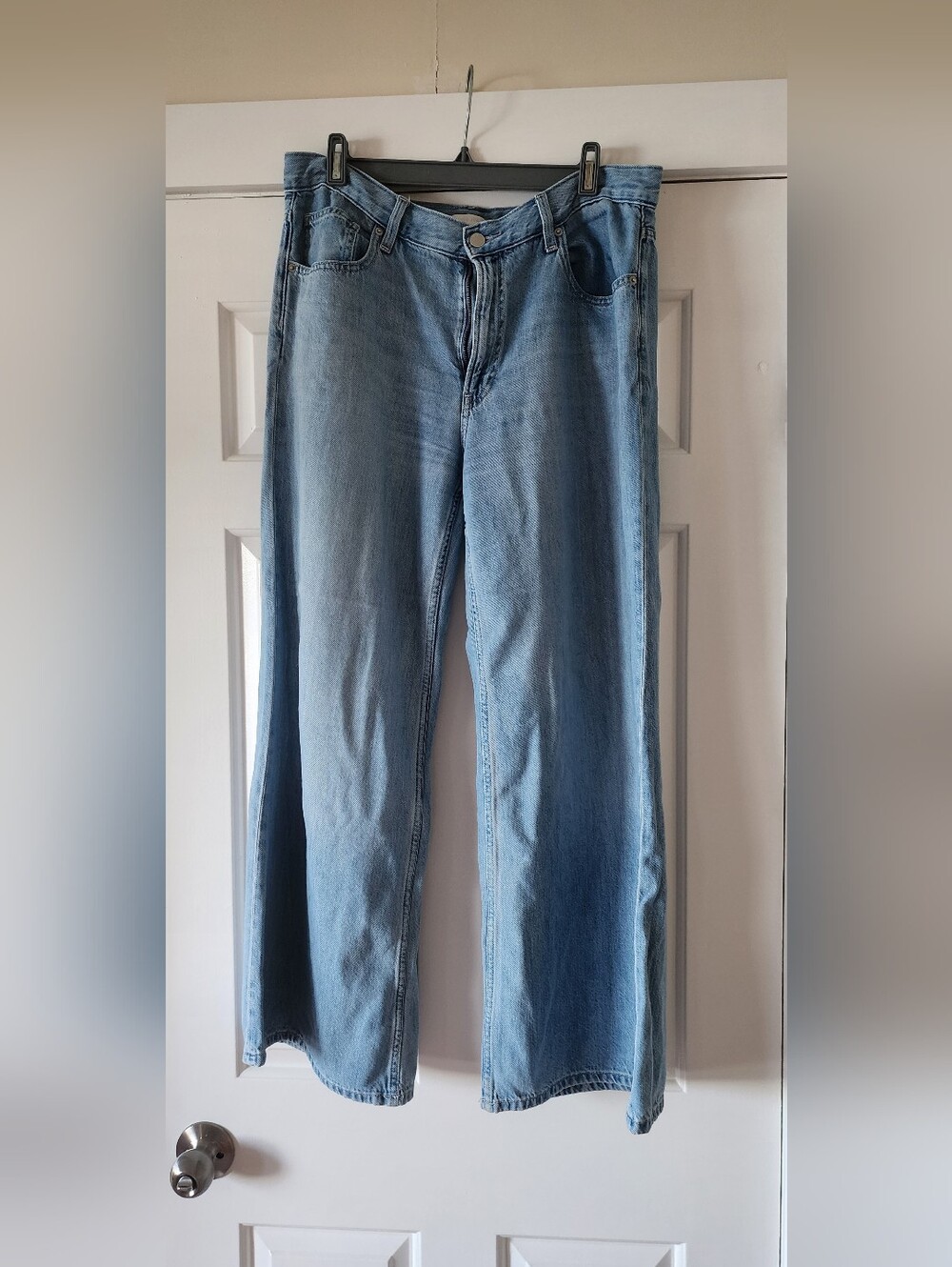 Uniqlo Wide-Leg Jeans